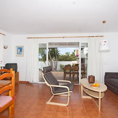 Lovely Los Mojones Villa Casa Jasmine Heated Pool Short Walk To Beach Puerto Del Carmen Villa