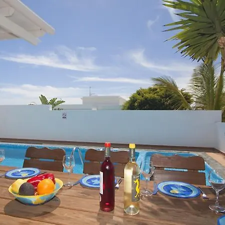 Lovely Los Mojones Villa Casa Jasmine Heated Pool Short Walk To Beach Puerto Del Carmen * Puerto del Carmen (Lanzarote)