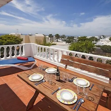 Villa Lovely Los Mojones Villa Casa Jasmine Heated Pool Short Walk To Beach Puerto Del Carmen Puerto del Carmen (Lanzarote)